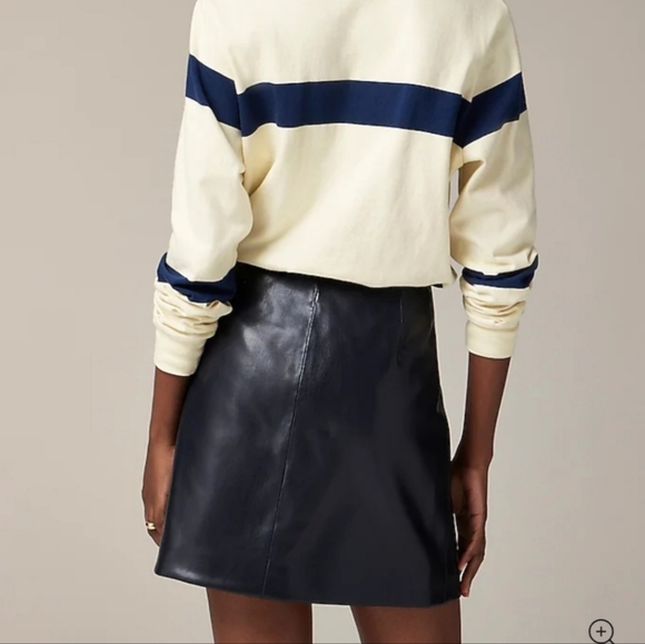 NEW J. Crew Mini Wrap Skirt in Faux Patent Leather Navy Size 8 - Picture 3 of 9